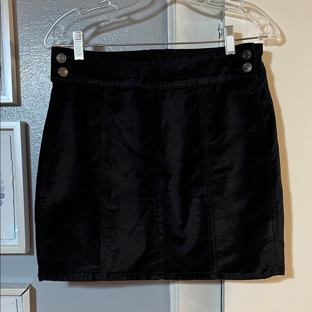 FREE PEOPLE Retro Velvet Mini Skirt Black Size 29 - Picture 2 of 7